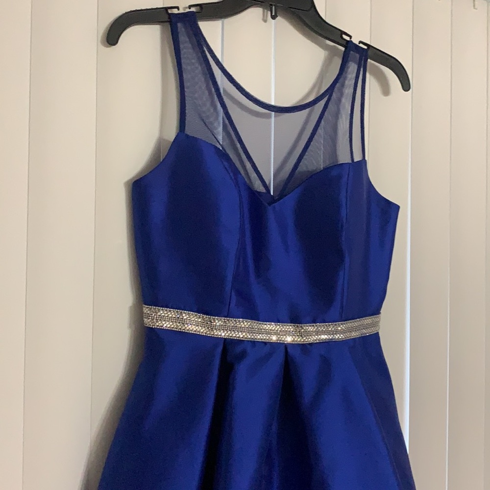 Prom Dress - Picture 2 of 5